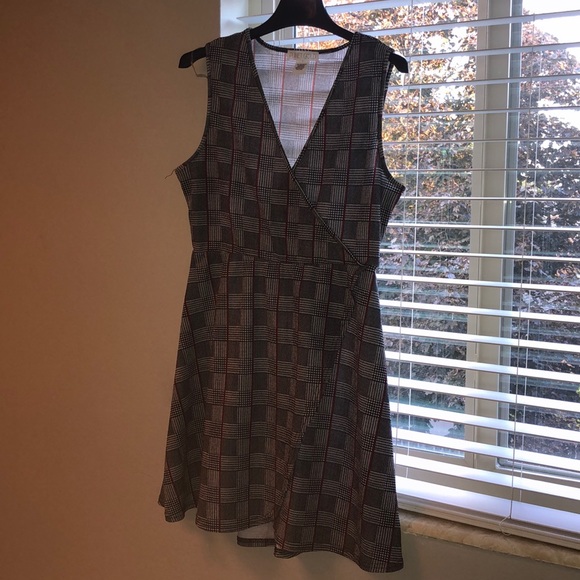 Black&Red Checkered Dress - Picture 3 of 3